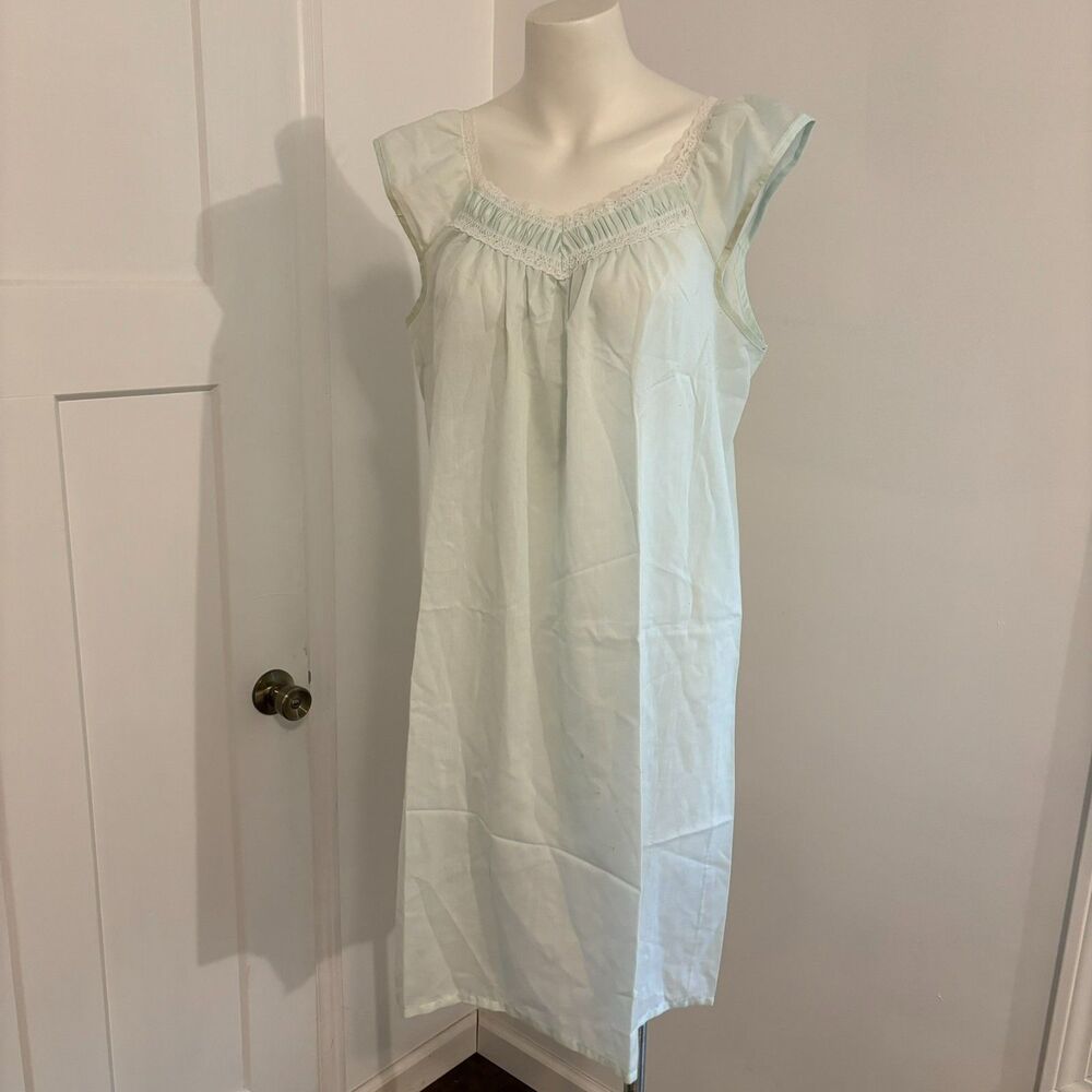 Vintage Katz Made in USA size S/M 70s Lacey Grannycore Nightwear Nightgown